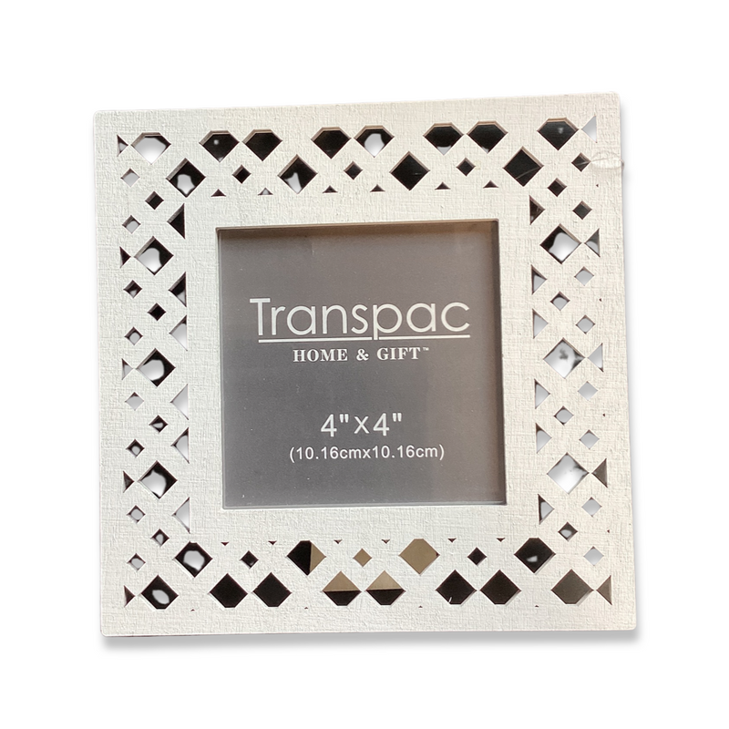 Frame- White die-cut lattice look